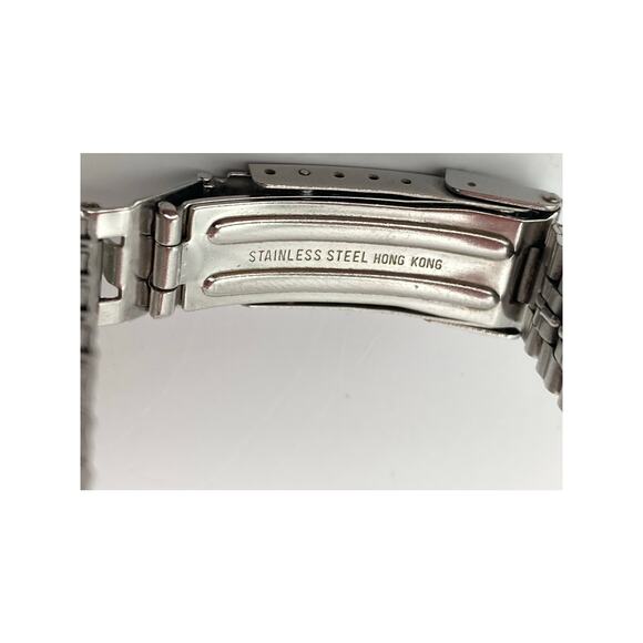 VTG Guess 1995 Dark Green Womens Watch 26mm - New Battery Wrist 7.25 Can Shorten - Picture 6 of 9